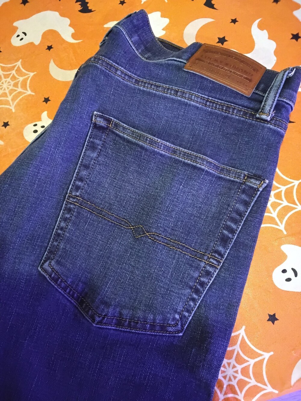 Lucky Brand Men's size 36W 30L 410 athletic Straight Leg Jeans with Stretch